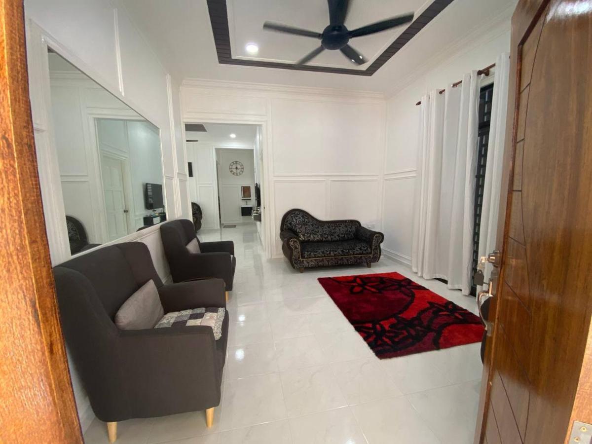 Adda Guest House コタバル エクステリア 写真